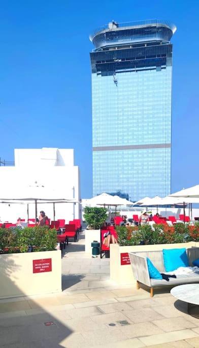 Amazing Apartment With Infinity Pool ドバイ エクステリア 写真